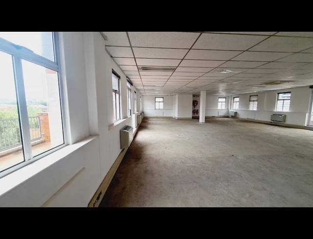 BUSINESS PROPERTY TO RENT IN MENLYN